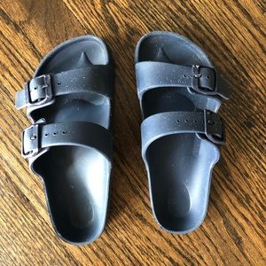 Boys double buckle sandals